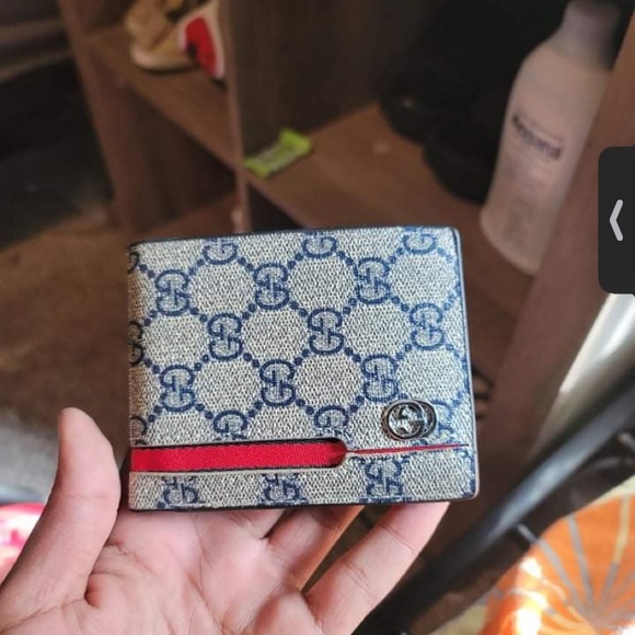 Wallets - Picture 2 of 6